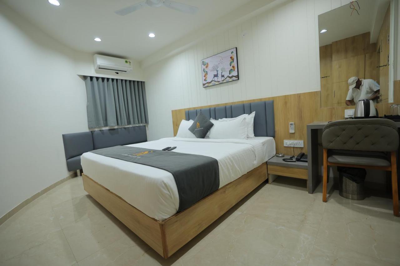 Hotel Shayan Inn Radźkot Zewnętrze zdjęcie