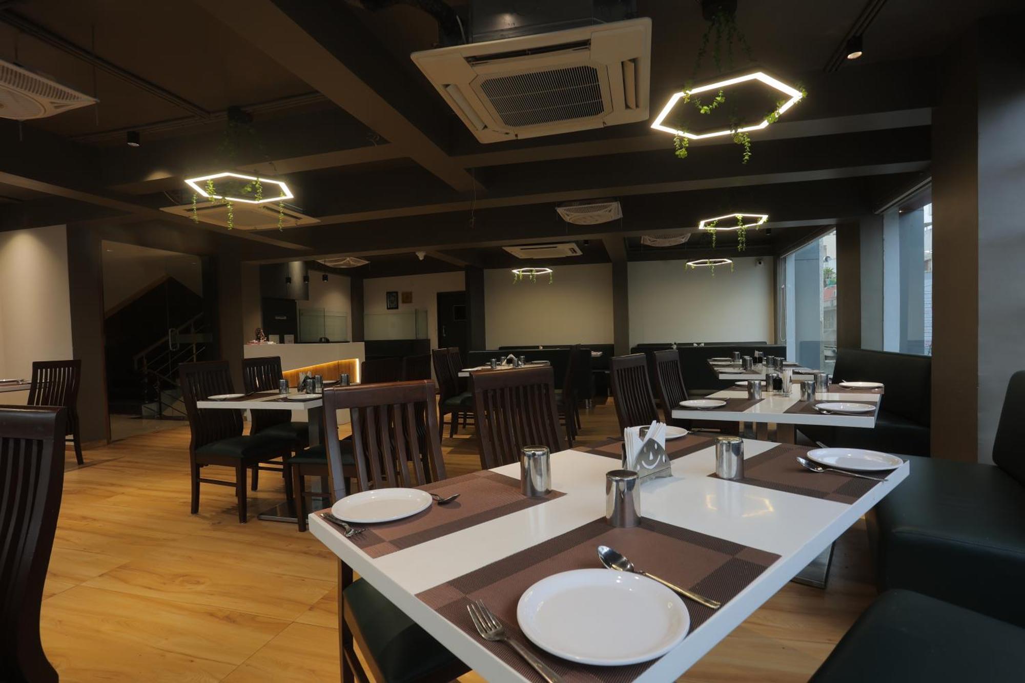 Hotel Shayan Inn Radźkot Zewnętrze zdjęcie